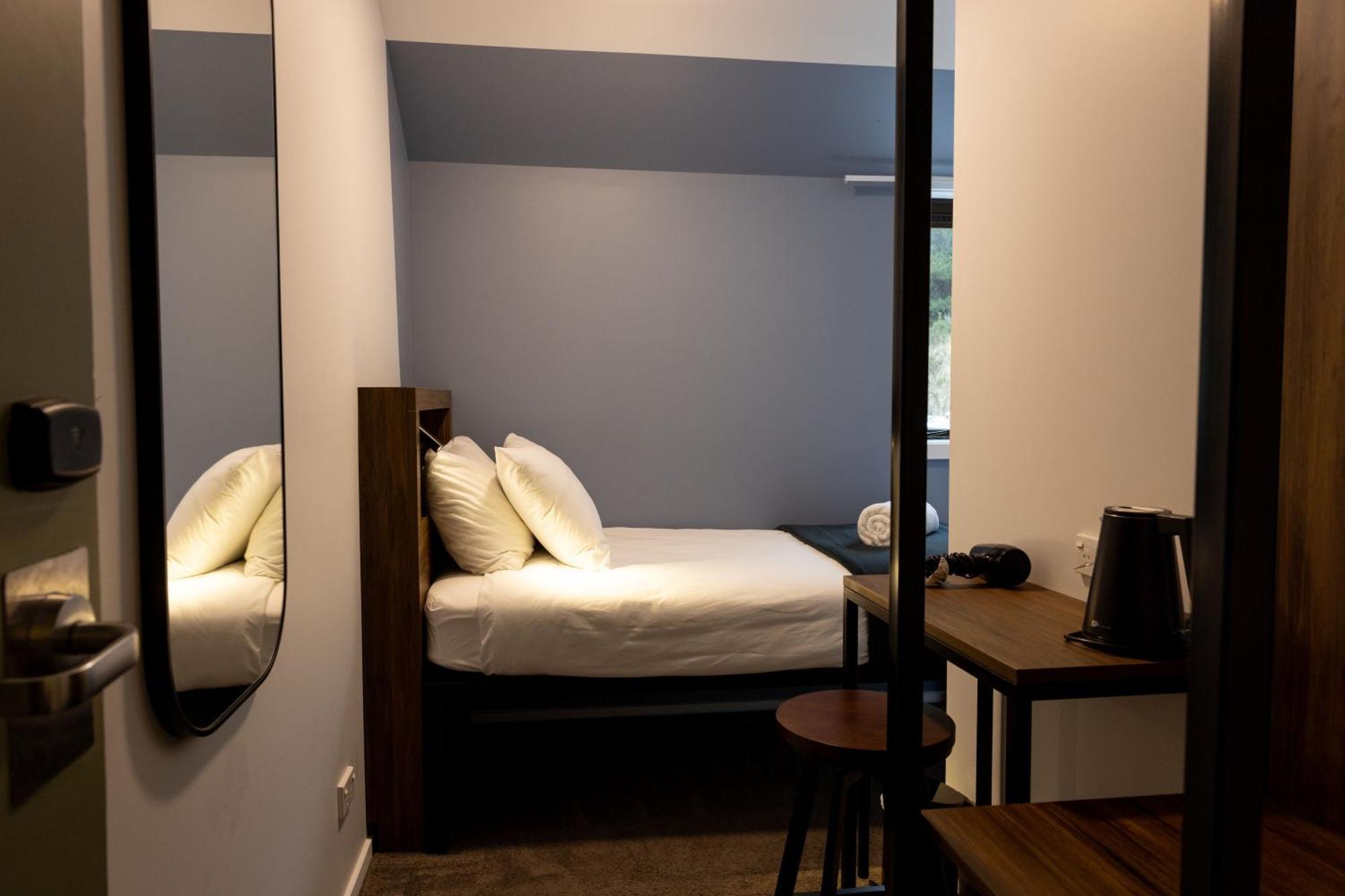 Haka House Queenstown Lakefront Ngoại thất bức ảnh